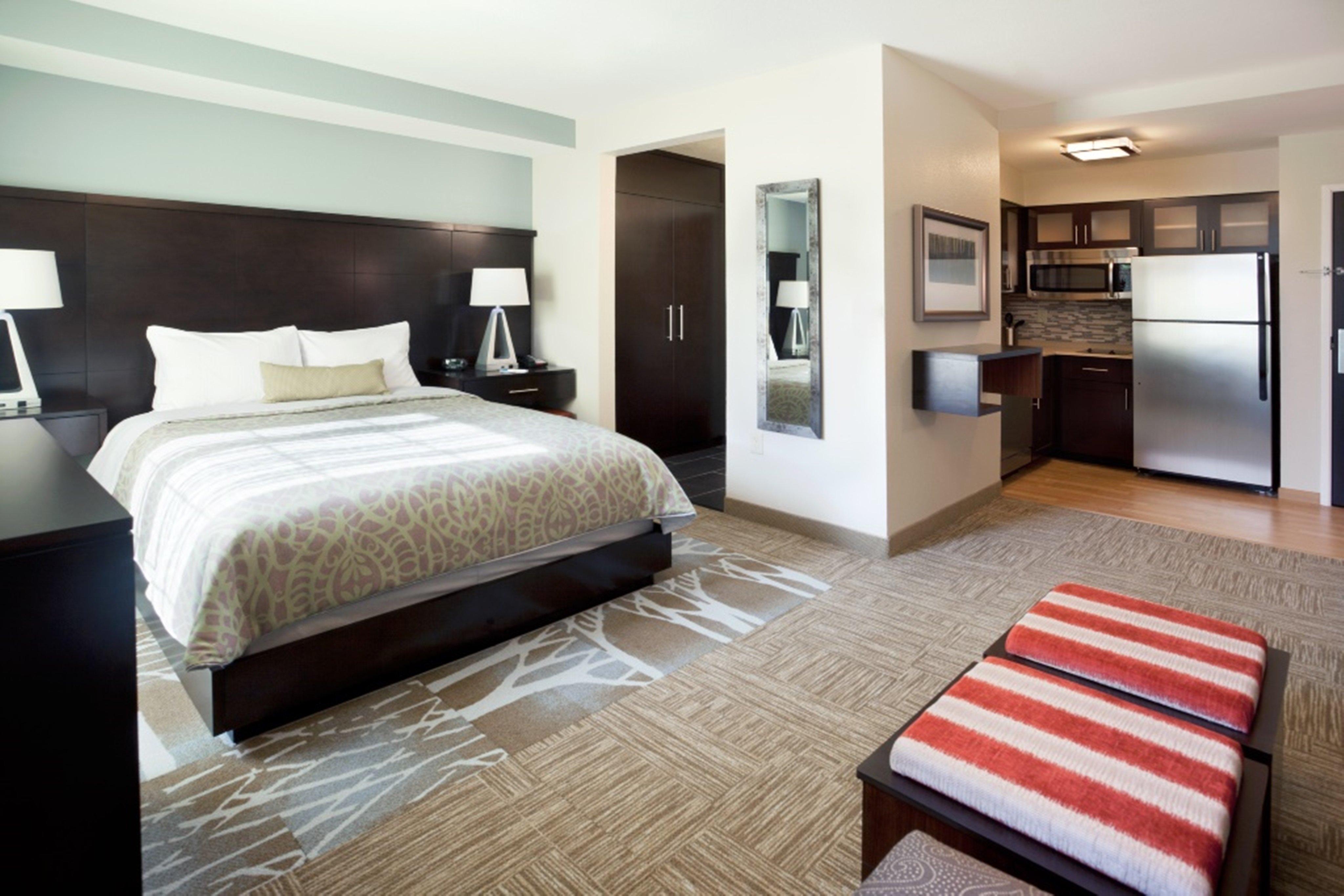 Staybridge Suites Marquette By Ihg Eksteriør billede