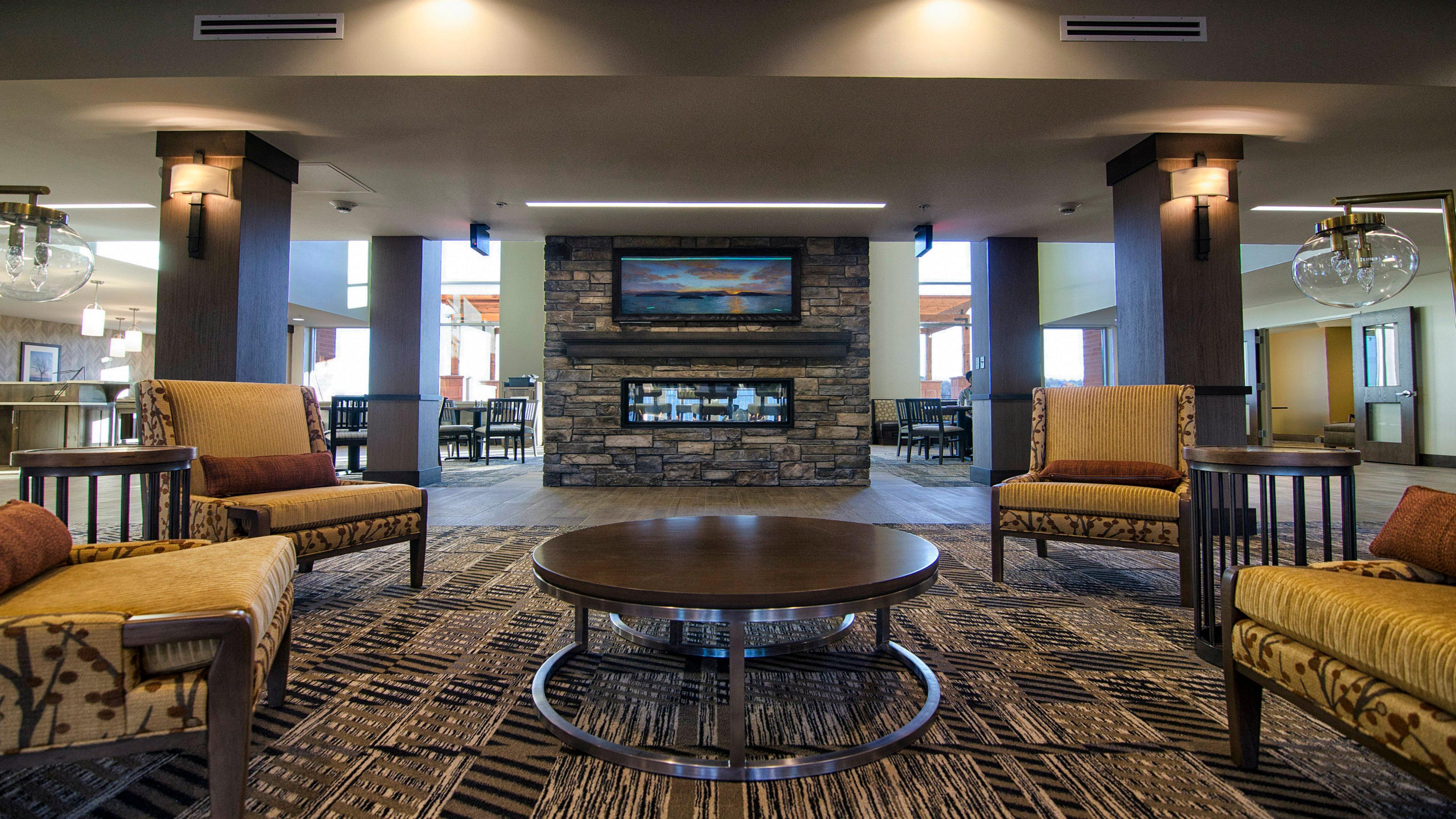 Staybridge Suites Marquette By Ihg Eksteriør billede