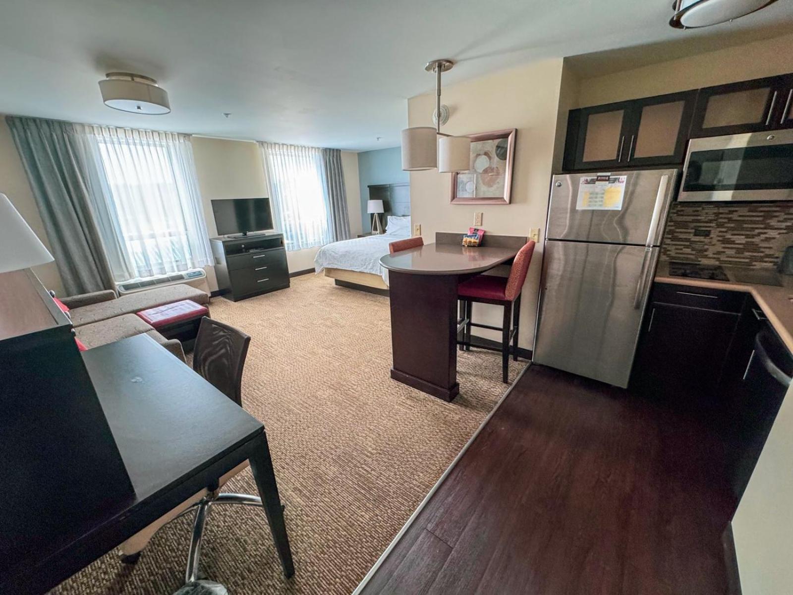 Staybridge Suites Marquette By Ihg Eksteriør billede
